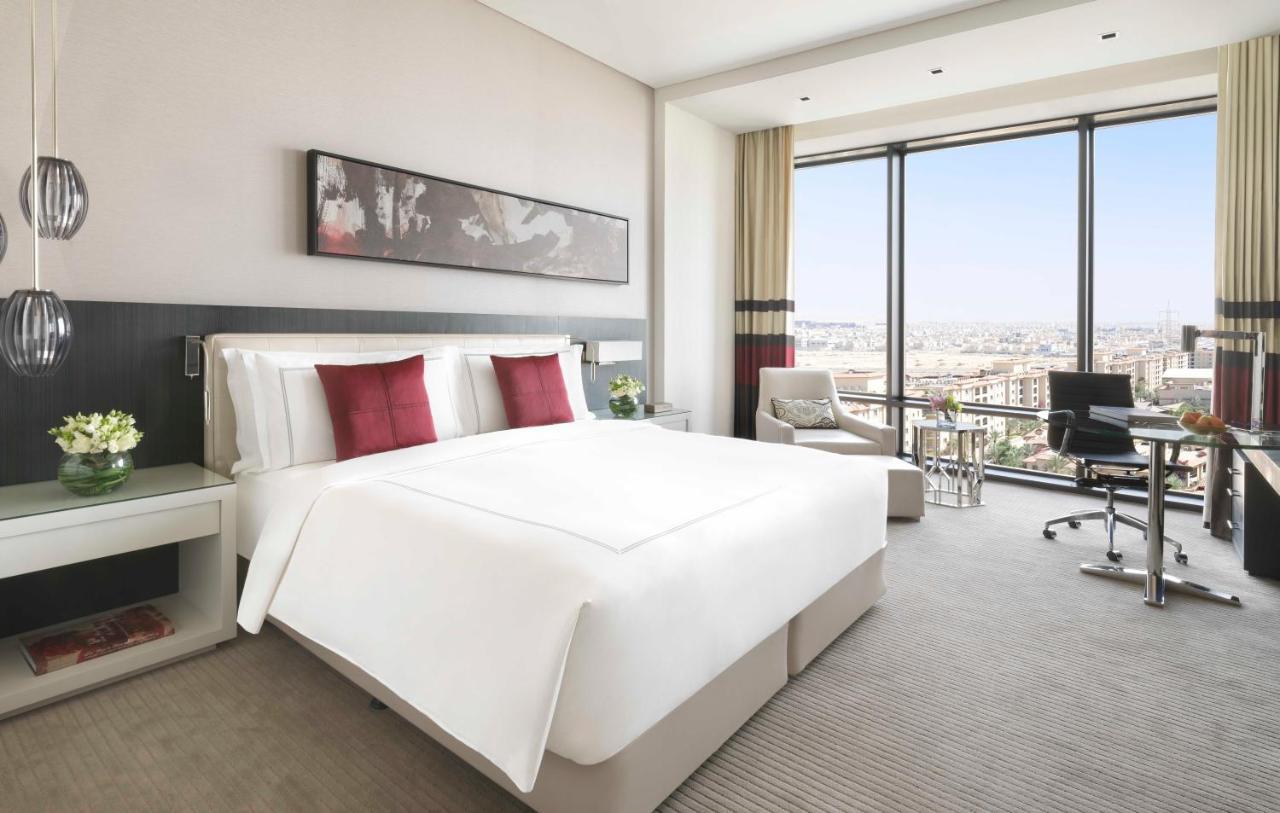 Fairmont Riyadh Exteriör bild Deluxe room